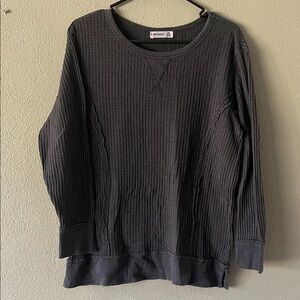 89th & Madison Charcoal Gray Thermal Top Size Medium